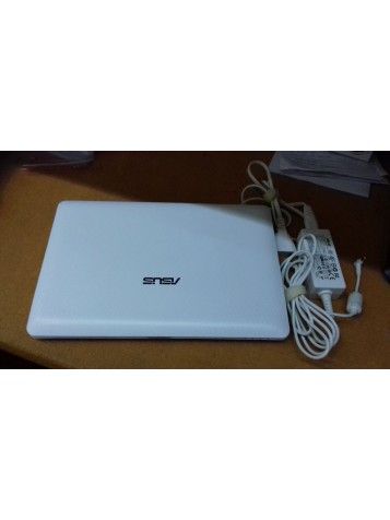 Portátil Asus Modelo EEEPC1015-P