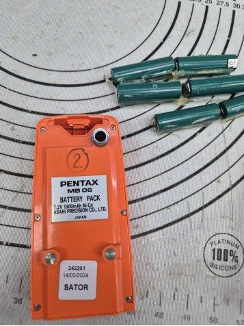 Sustitucion Bateria y Reparación Pentax MB06