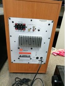Altavoz JBL Averiado