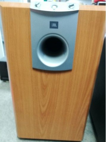 Altavoz JBL Averiado Altavoz JBL Averiado